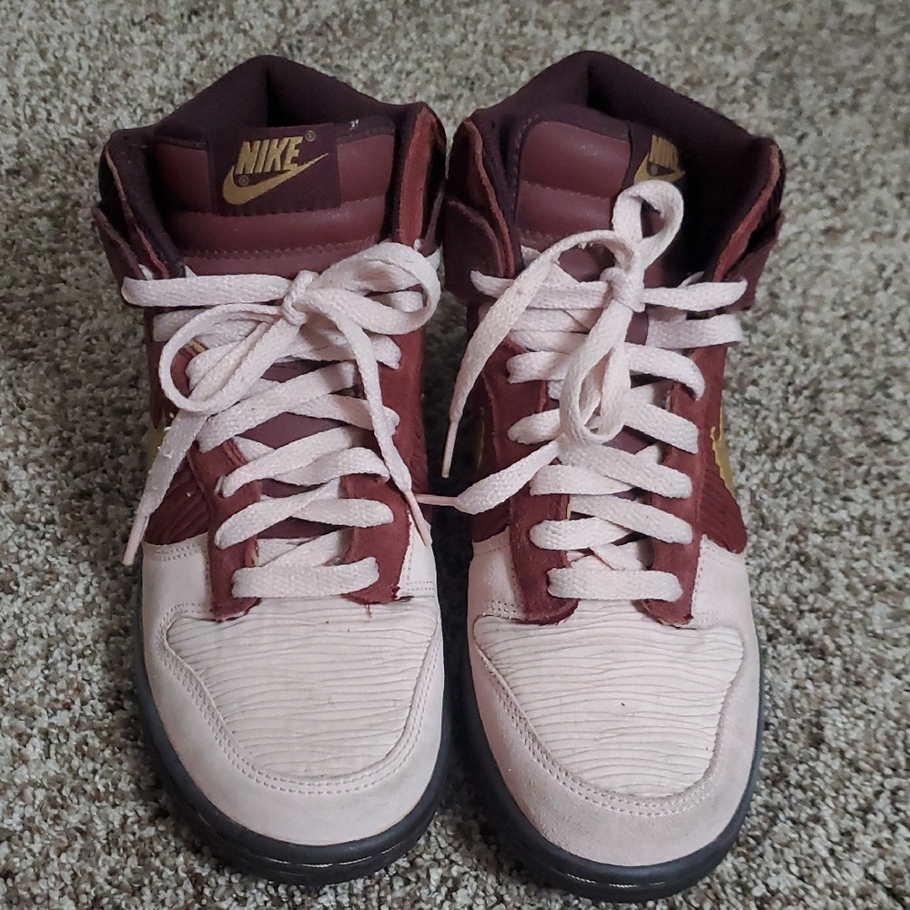 Nike SB Dunk High “Mama Bear” | Size 5.5Y (Women’s 7) - Picture 6 of 9